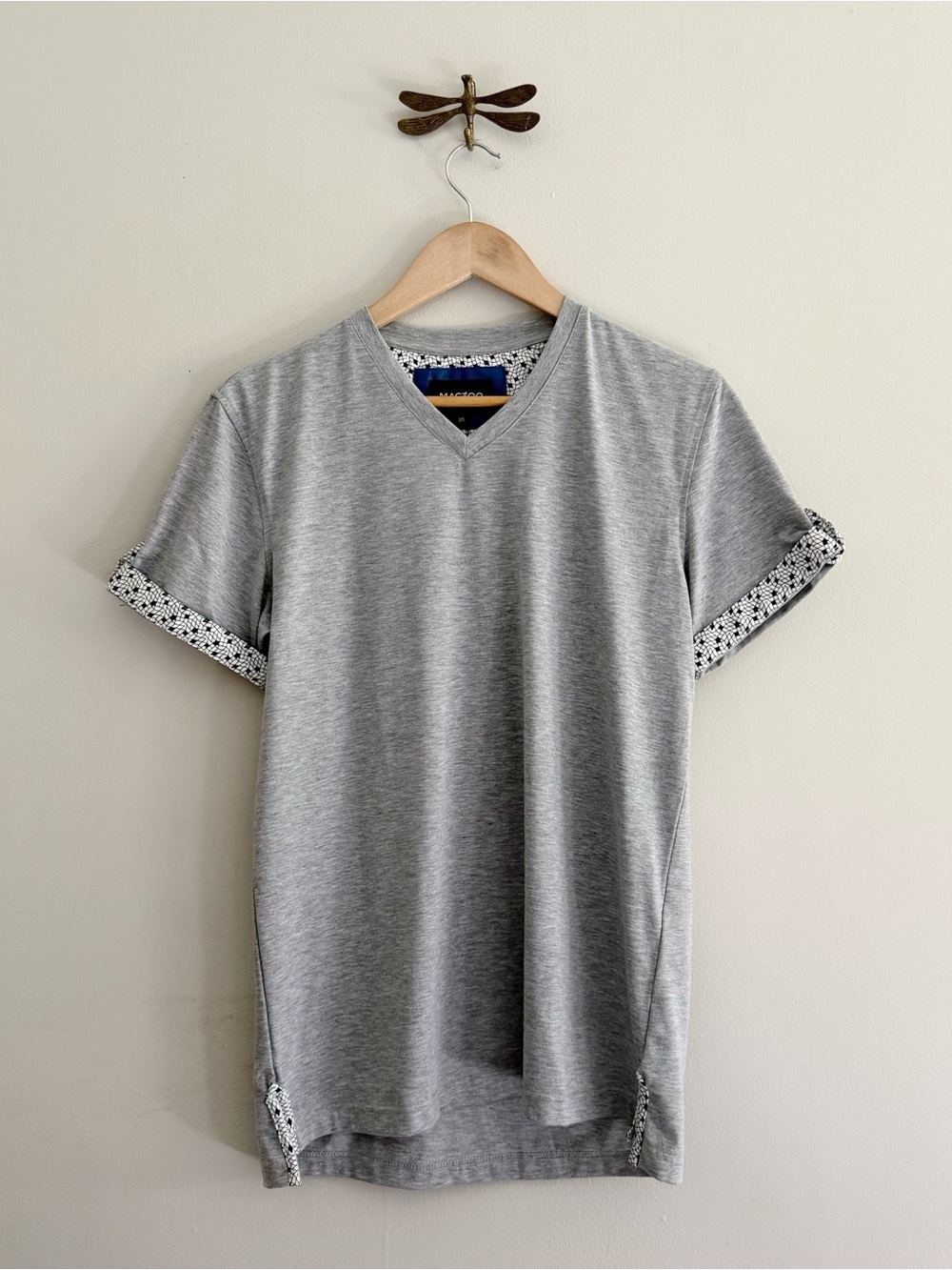 NWT Maceoo Grey V Neck Tee Shirt Men’s Small